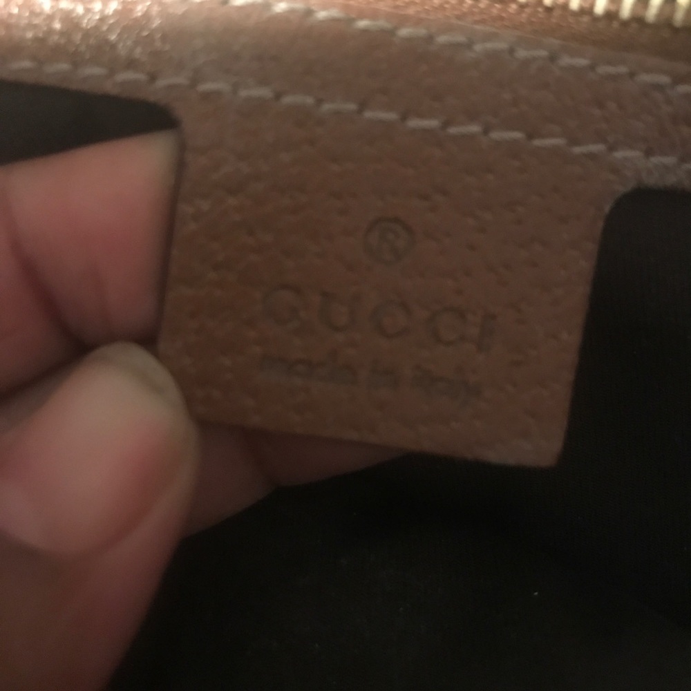 Authentic Gucci - Picture 2 of 6